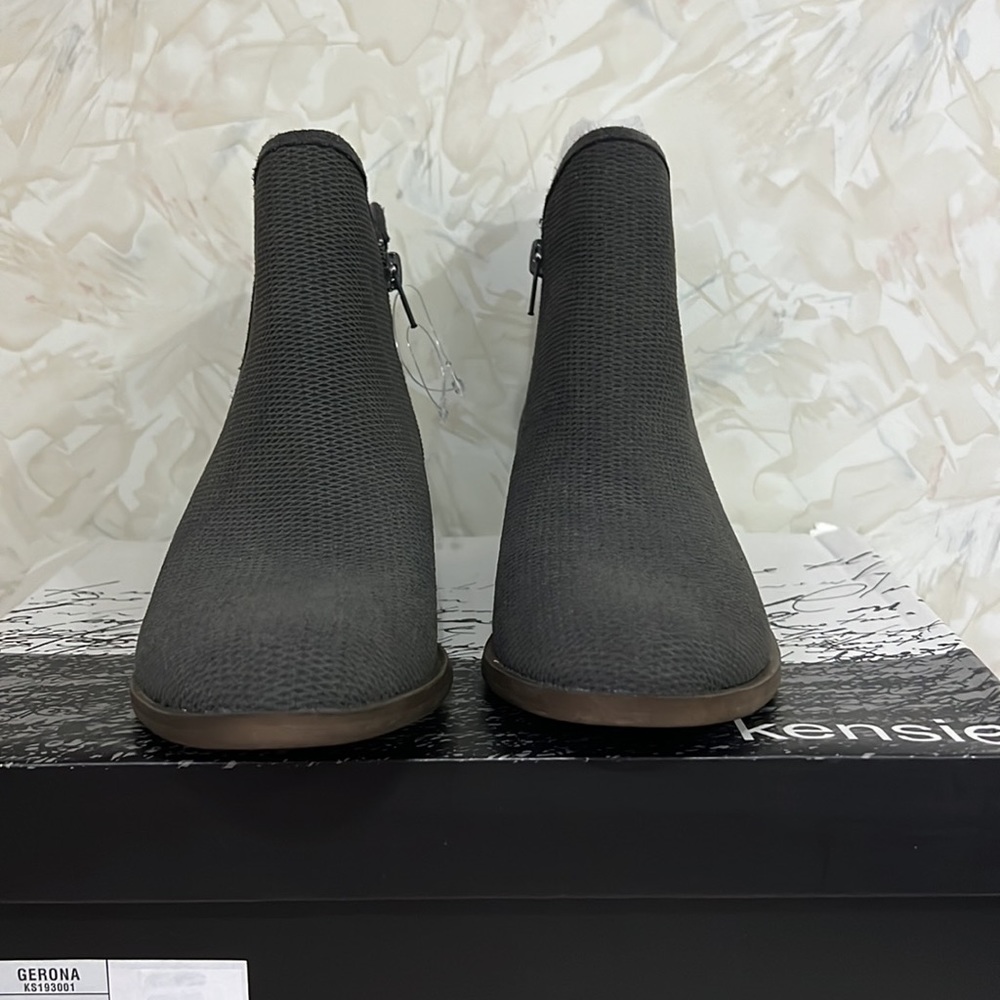 Kensie Gerona Booties NIB - Picture 3 of 7